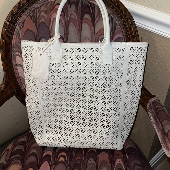 Tory Burch Handbags - Tory Burch tote handbag